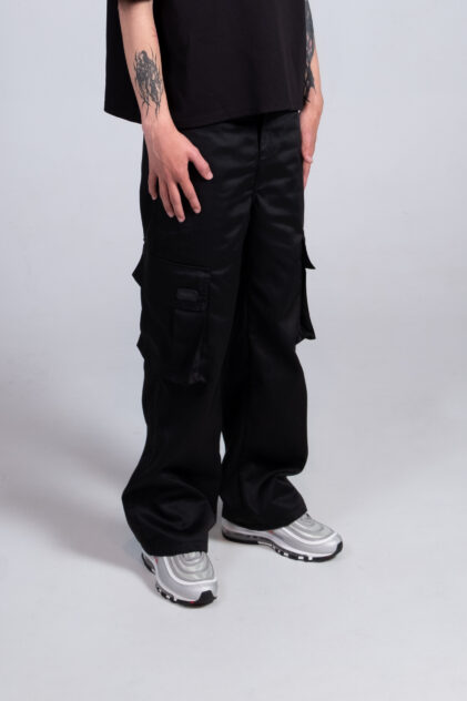 Pantalon cargo negro prisma
